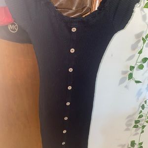 One size fits all black dress in good condition